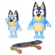 Bluey: Set de figurine cu Bandit și Bluey pe skateboard